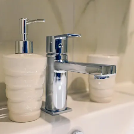 Diamond Limak, The Point *