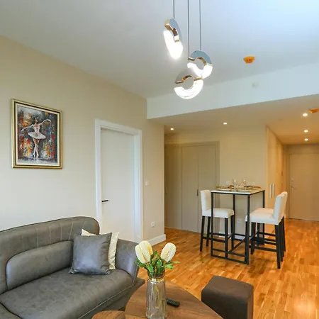 Diamond Limak, The Point *