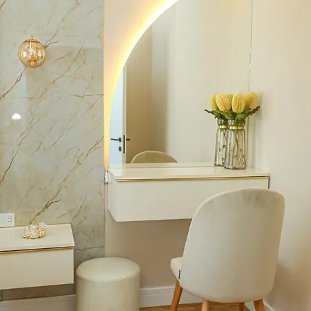 Diamond Limak, The Point