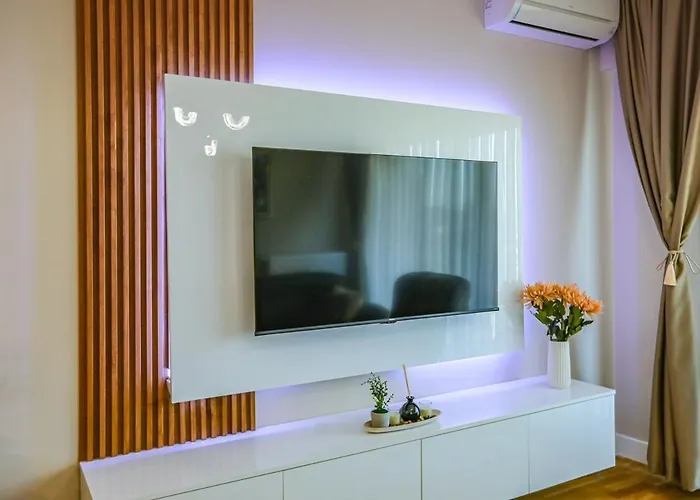 Diamond Limak, The Point *