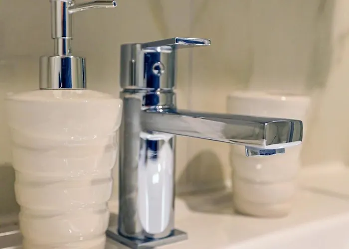 Diamond Limak, The Point *