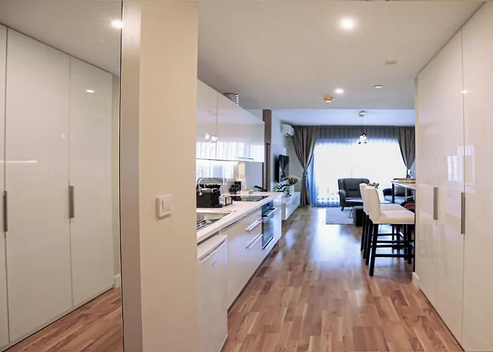 Diamond Limak, The Point * Skopje