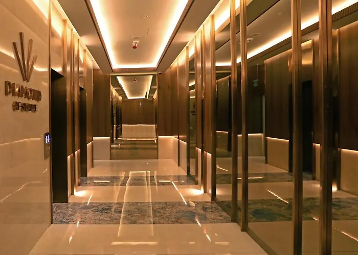 Diamond Limak, The Point Daire *