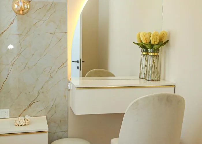 Diamond Limak, The Point